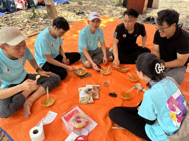 Hơn 200 bạn trẻ tham gia hội trại truyền thống đồng hương Huế tại TP. Hồ Chí Minh